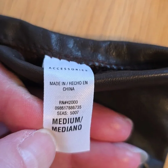 NWOT Women's dark brown leather gloves - Picture 3 of 7